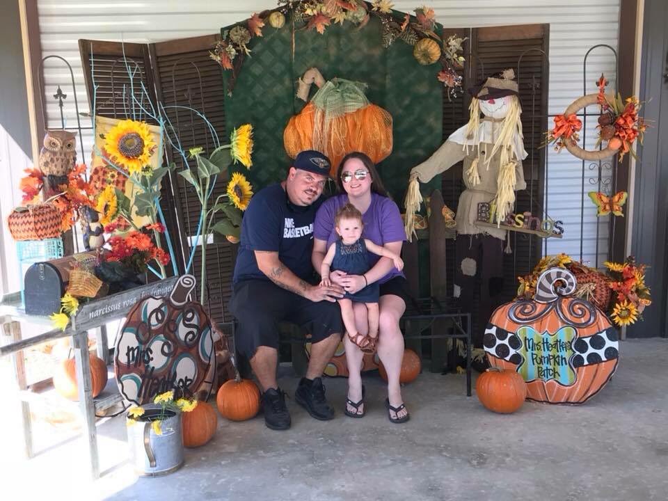 AngelM1988's tweet photo. Family, where life begins; and love never ends ❤️ https://t.co/rXf8UXOQxF