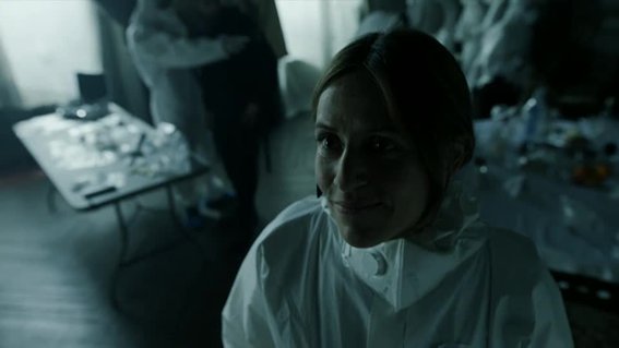 LaCasaDePapelTV's tweet photo. “La inspectora estaba excitada y sentía el aliento de su presa muy cerca” https://t.co/H4tbDB4uof  #LaCasaDePapel10 https://t.co/cChdUp7Hr4