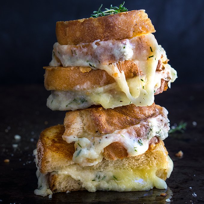 viktoriastable's tweet photo. The ultimate grilled cheese sandwich - loaded with 4 cheeses and flavored with garlic and thyme - https://t.co/FRozdu7P8G https://t.co/zMzCUfDxhl
