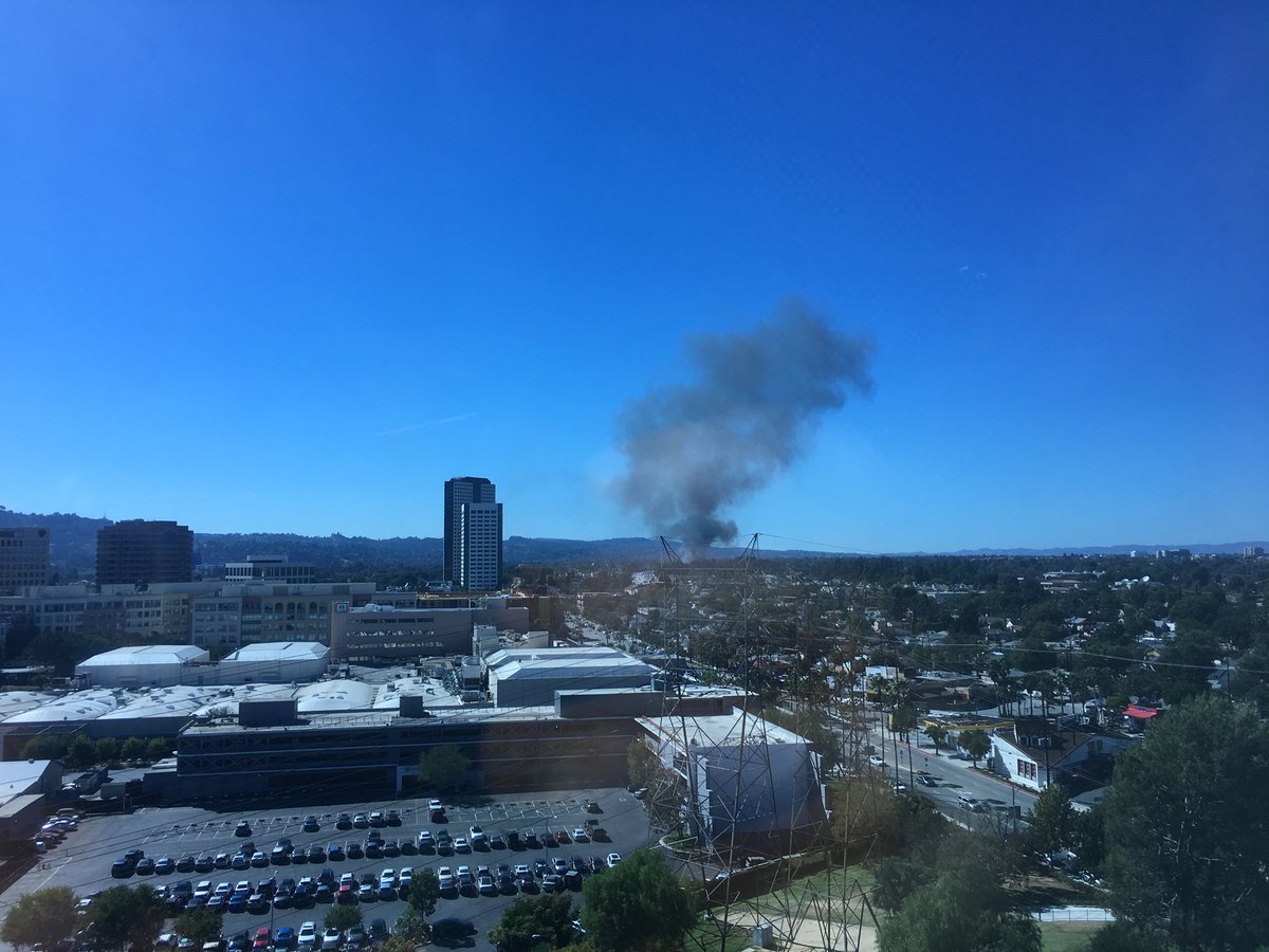 Huge fire in San Fernando Valley. Studio City maybe?