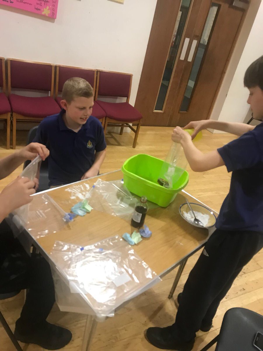 53rdBB's tweet photo. Bubble Bombs for Company Section #Team53rd #BoysBrigade #CompanySection https://t.co/bhIIHyFENq