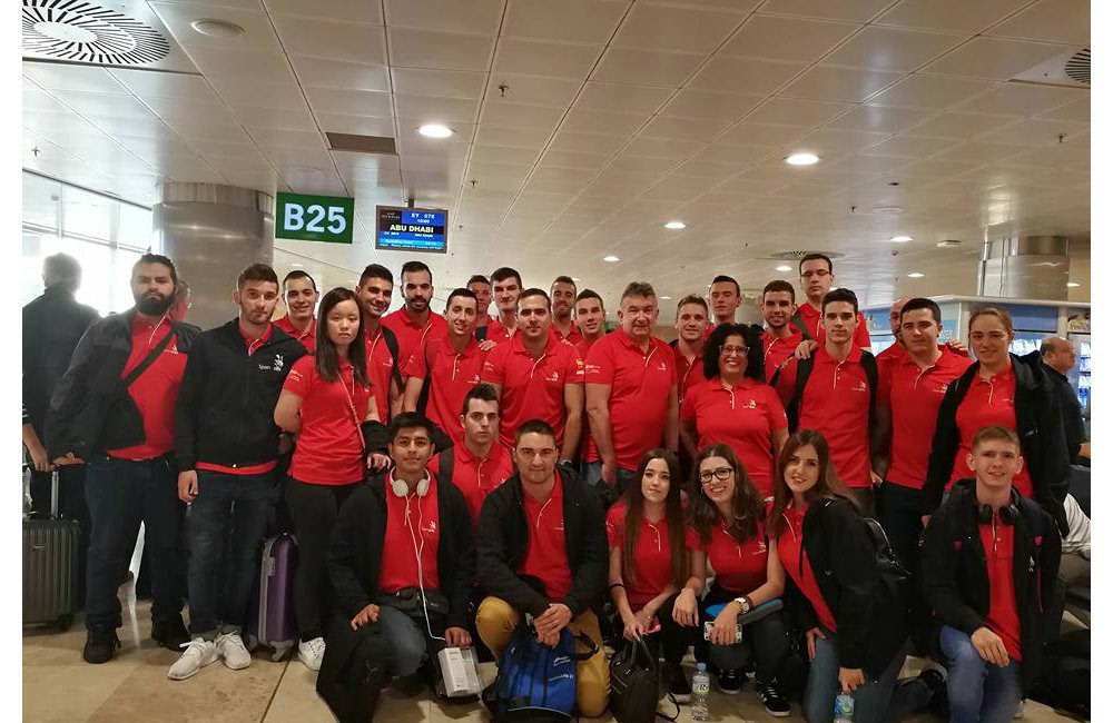 Manuel Arce-Leal. Te acompañamos en las Spainskills y te apoyamos en tu preparación para las #WorldSkillsAbuDhabi2017. Enhorabuena a ti y al @ieszapatón por tu clasificación. Ánimo de LM