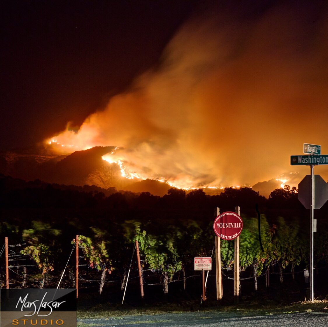 MarsLasarMusic's tweet photo. Took these shots of the #napafires a little over a week ago at 2am off the 29 in Yountville.For more photos check out my IG @marslasarstudio https://t.co/4b8pr82AJP