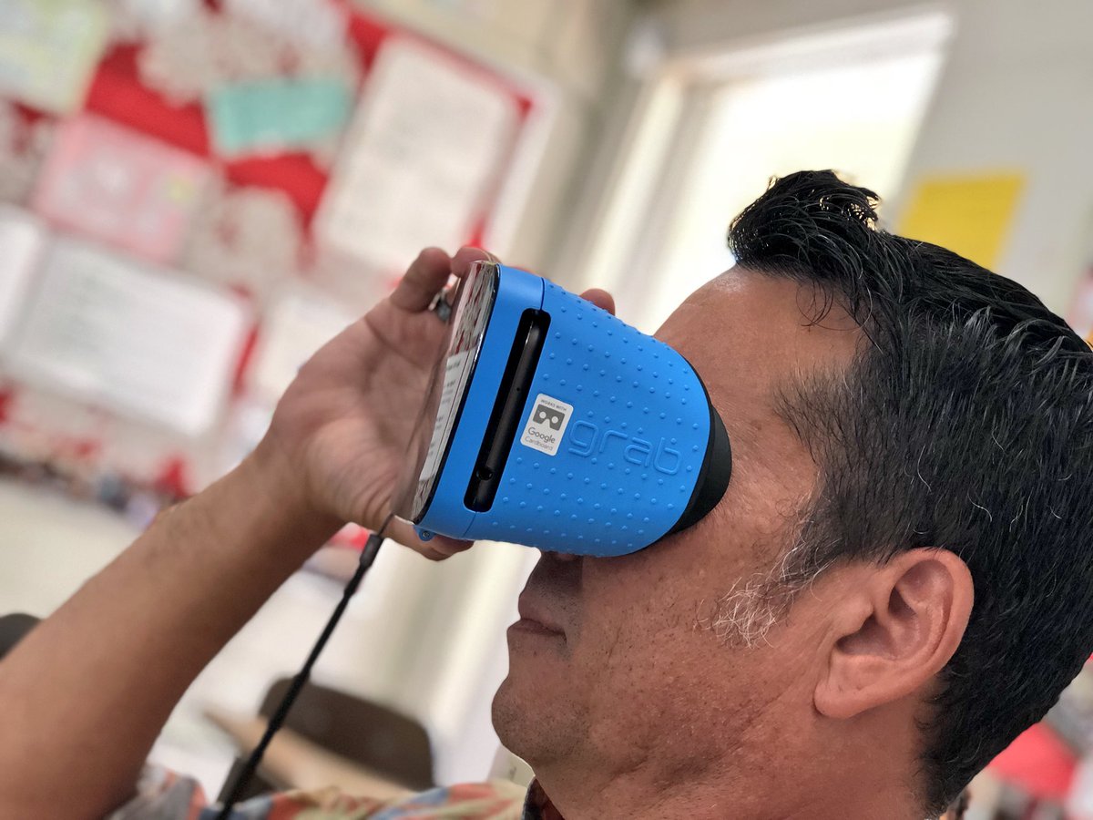 Teacher_Prime's tweet photo. Its ok Peter, its not real... #rcsummit17 #vr #education https://t.co/Qw9ac0x58p