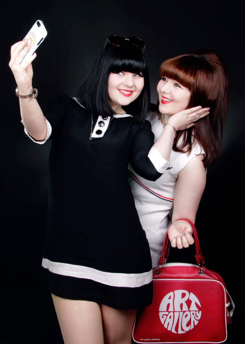 PopUpSideshow's tweet image. Looking for #events to take The Portrait Sideshow to this autumn.  Any suggestions? @DayOutYorkshire @RoyalArmouries  @Culturevultured