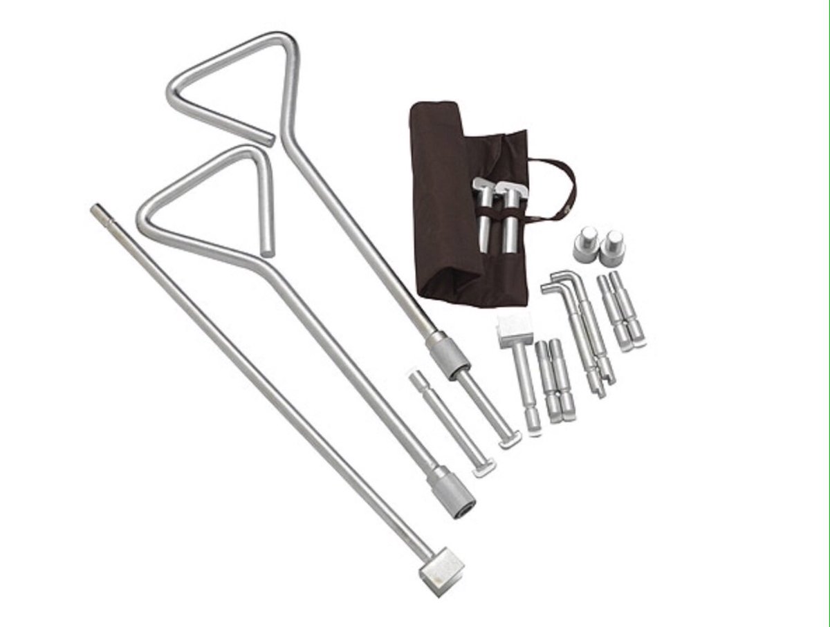 dadmachining's tweet photo. @DrainWales have you seen the Universal Manhole cover lifting key kits with quick release interchangeable end tips https://t.co/hnh8bFYdK9