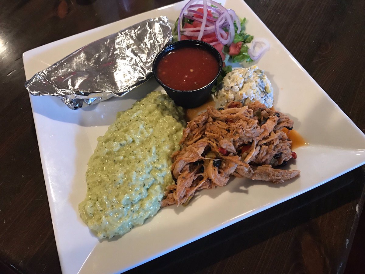 LeftysGrille's tweet photo. Mexicali Monday dinner special! https://t.co/6iTNgdtVbL