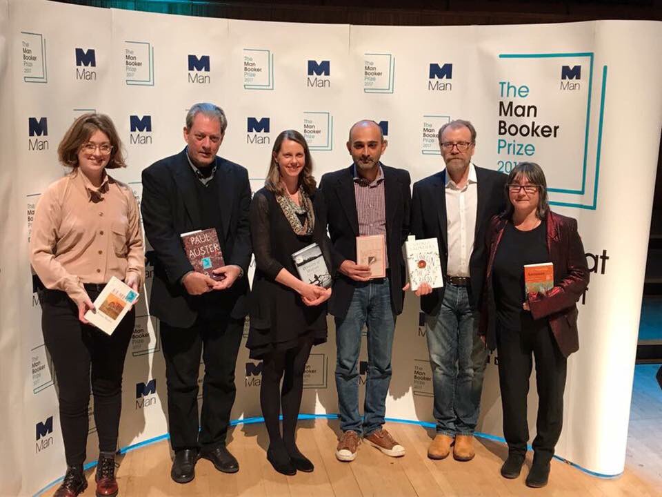 FabioVolodine's tweet photo. La presentazione del nuovo catalogo di cucine Ikea al Salone del Mobile sortiva un effetto più baldanzoso di questa trenodìa anglosassone https://t.co/MSBjF2LK69