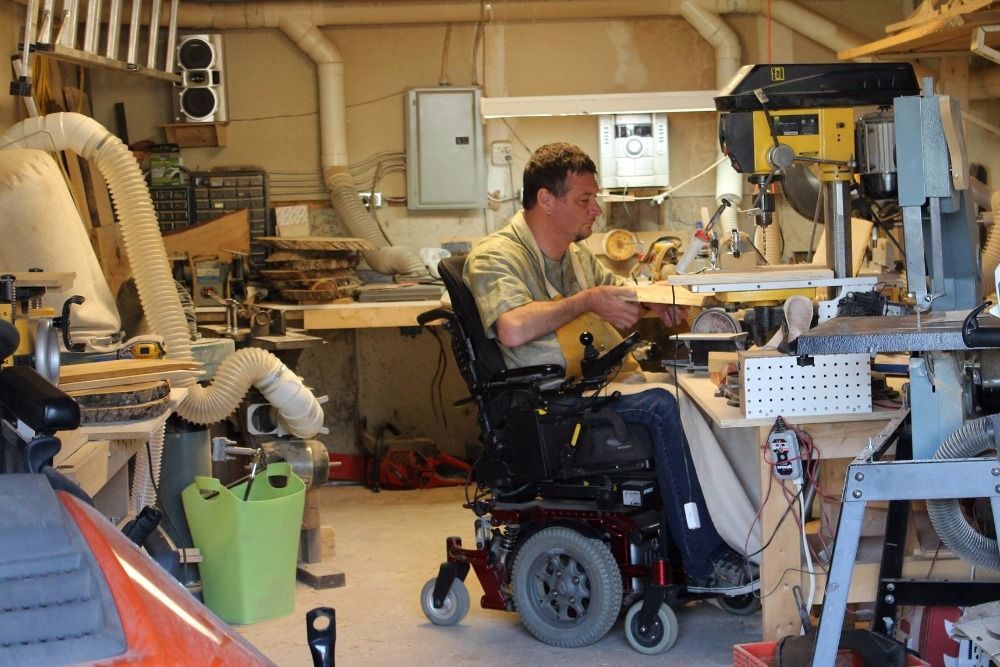 ShiftNB's tweet photo. For more on Tim Walker's song and the campaign for Fredericton quadriplegic George Woodworth, here's the interview: https://t.co/7sNrk6M8zr https://t.co/kqqHt7yv9C