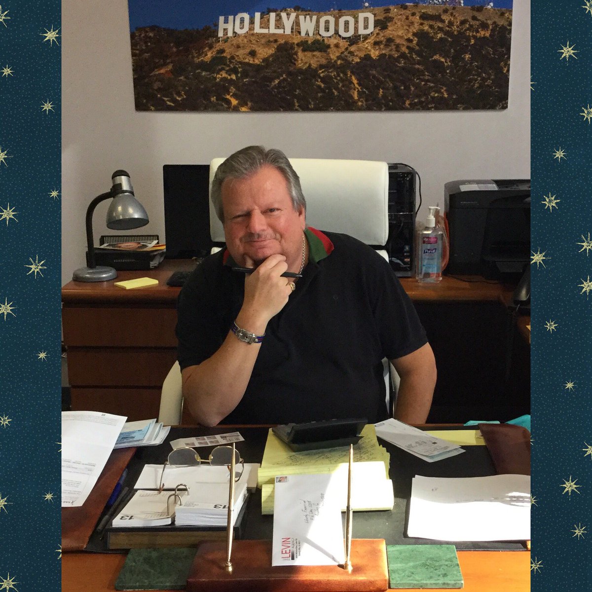 thelevinagency_'s tweet photo. Let's here it for the boss! #NationalBossesDay #NationalBossDay #bossmode #AgencyLife #hollywood #mondaywisdom #mondays #BossMan #Boss2017 https://t.co/eJSbkHINhB
