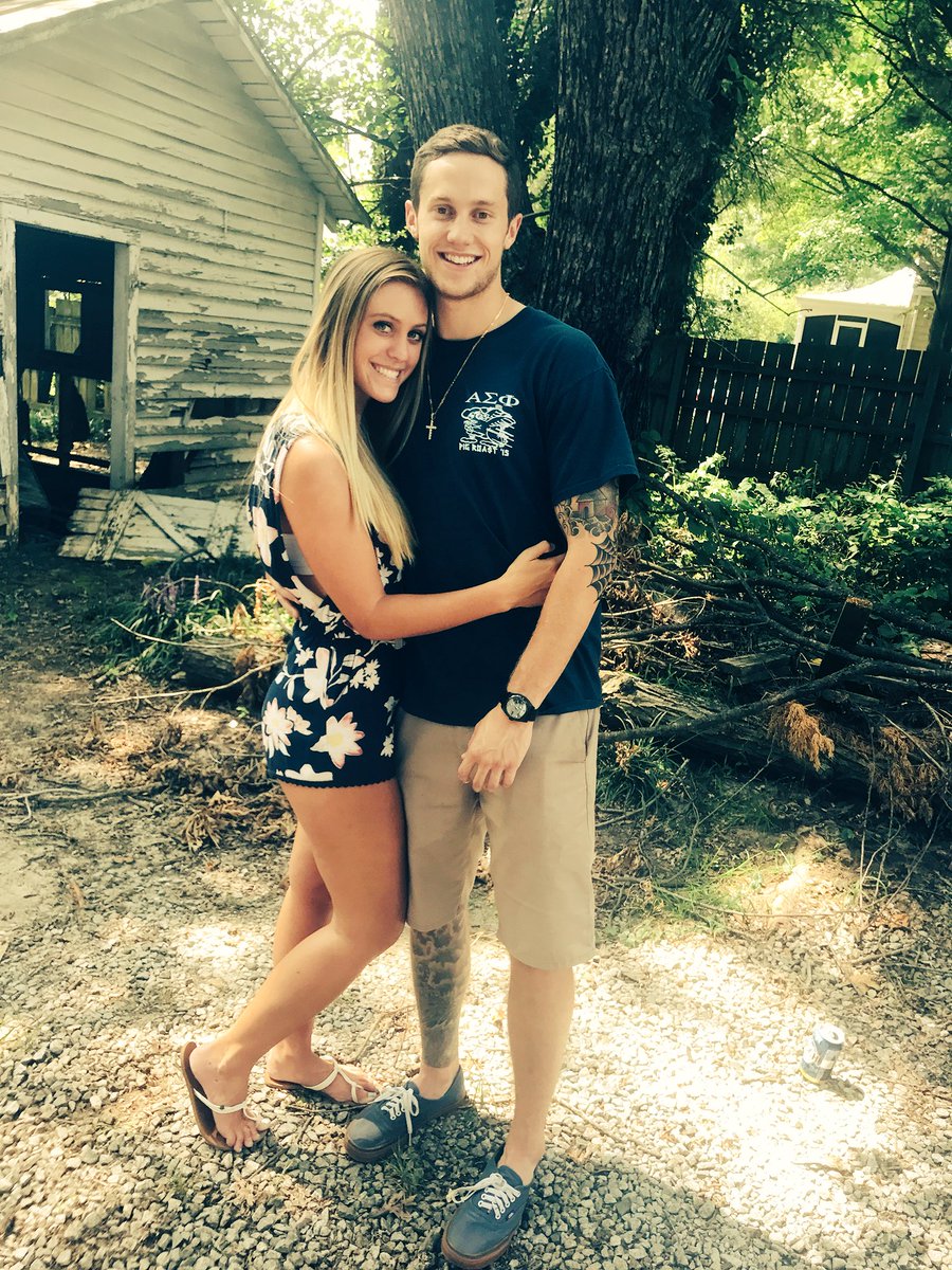 MaddieAdams4's tweet photo. Even doe we’ve been a thing for like 7 months... Thx for asking me to be ur girl friend 2 months ago 🙂❤️ #ily #urslow https://t.co/obDdvifsHl