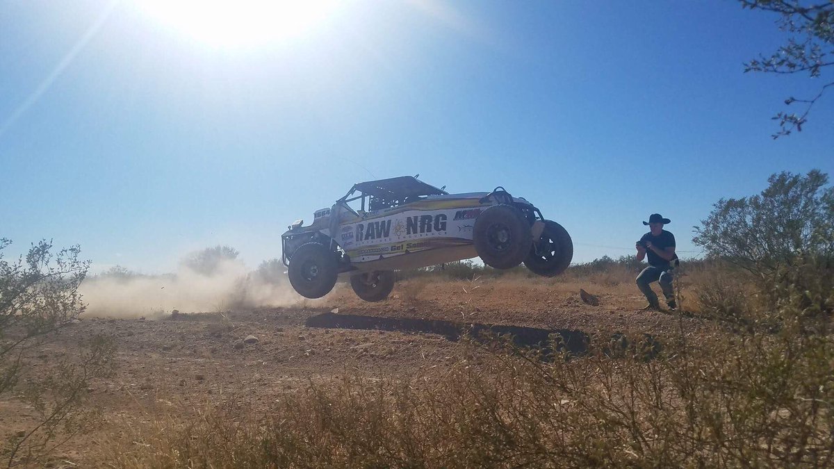 Kyle64McM's tweet photo. Went from being shiny to being dirty real quick!! We had a great test session yesterday!! https://t.co/jSTpUeKL95