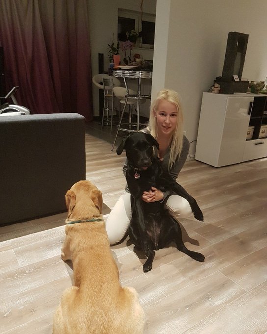 Sooo wieder gut zu Hause angekommen von der #Venus 😊 danke f&uuml;r die vielen Fans die vorbei geschaut haben<a href="/tag/venus"class="tags">#Venus</a><a href="/tag/model"class="tags"><span>#model</span></a><a href="/tag/dog"class="tags"><span>#dog</span></a><a href="/tag/dogs"class="tags"><span>#dogs</span></a><a href="/tag/sexyjenjen"class="tags"><span>#sexyjenjen</span></a>