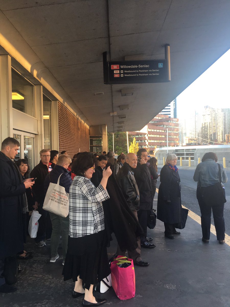 EdwardSkira's tweet photo. @bradTTC @ttchelps. 30 minute plus wait for Senlac bus during rush hour? What gives? @TTCnotices https://t.co/vjnUrfgdhs