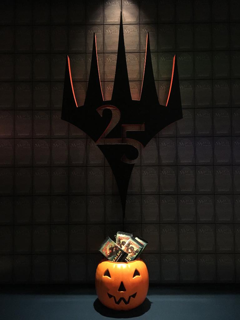 wizards_magic's tweet photo. #HalloweenCandySubstitutes
#MTG https://t.co/rQc1Ivazm9
