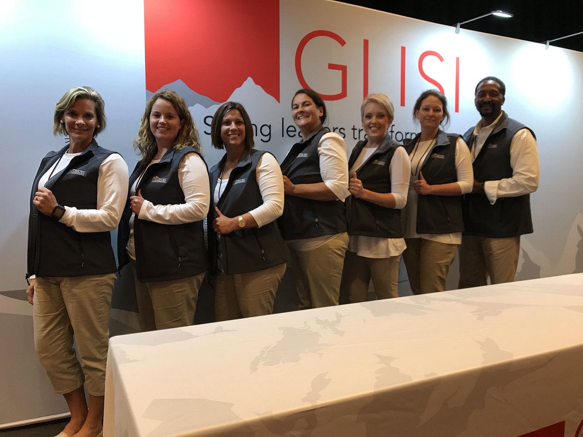 dena_walden's tweet photo. @GLISI #BCLS53 #vesties4life https://t.co/ooattvXUH7