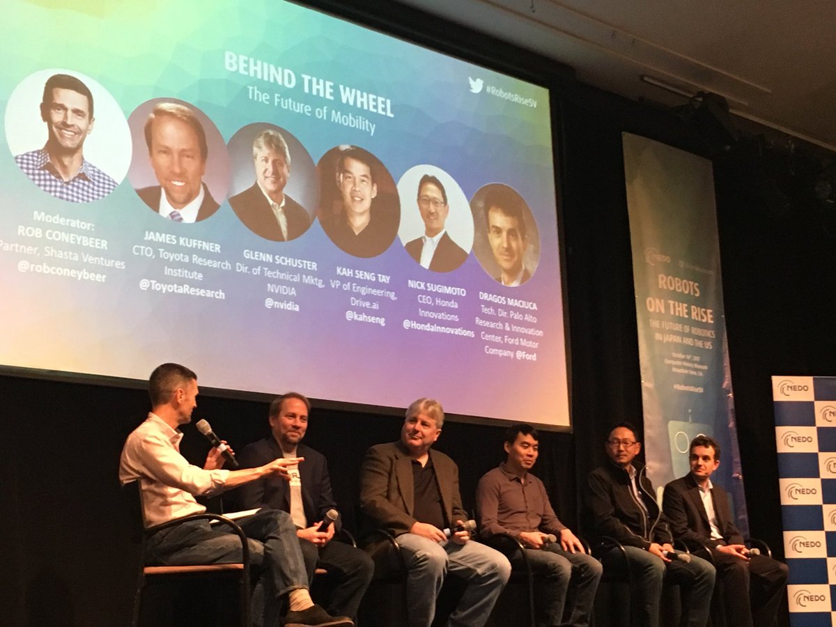 robotopias's tweet photo. Investment Boom! at #RobotsRiseSV w @Austin_J_Badger @DraperNexus @elana2010  @GarethKeane #globalbraincorp #conductivecapital https://t.co/84zya7S5TU