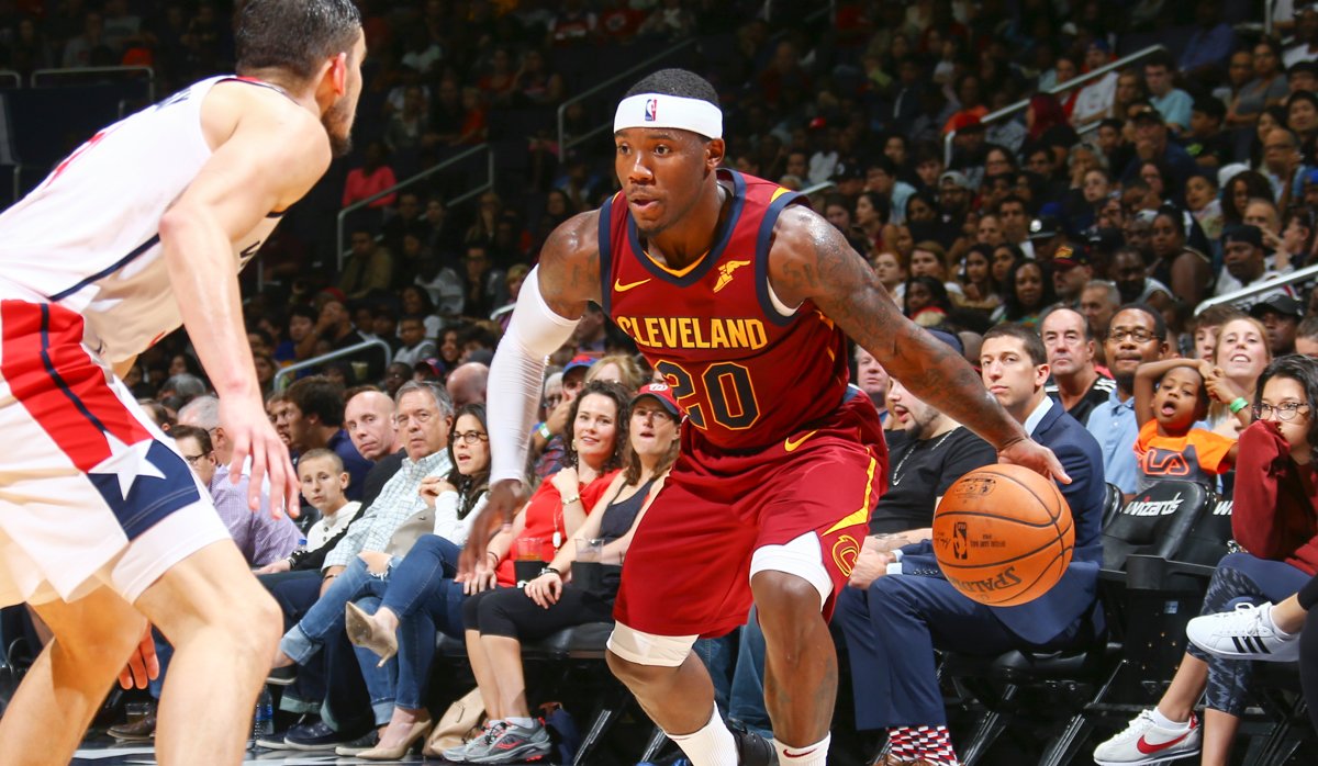 chicagobulls's tweet photo. #Bulls waive Jarell Eddie and Diamond Stone, claim Kay Felder

RELEASE:  https://t.co/BTHaPMuO4I https://t.co/77veV1o5Th