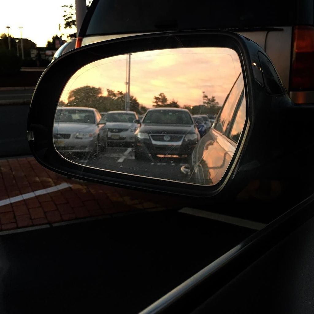 pnjbisuperman's tweet photo. Sometimes you just have to look back #sunsets #lookingbehind #changetheview https://t.co/kHZMPqssl3 https://t.co/9rrcV1UVWP