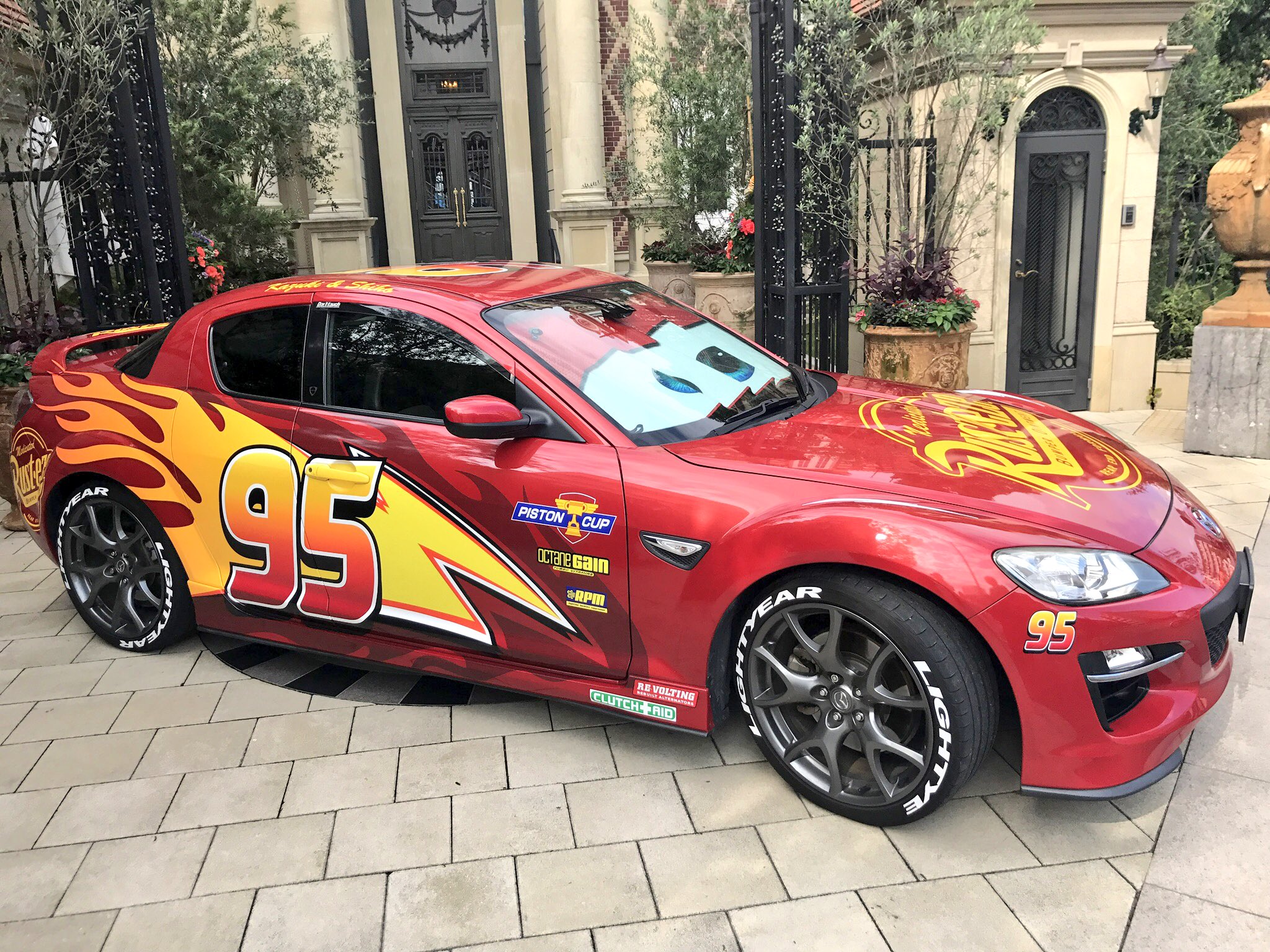 カツヲ という事で 車の写真を一枚 カーズ Cars マックィーン Lightningmcqueen 痛車