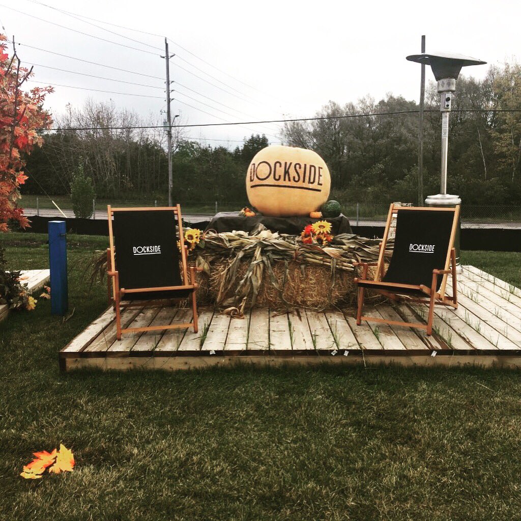 TigrisEventsInc's tweet photo. Our team was at #DocksideWhitby Fall Fest this weekend with @YellowHouseTO 🍂Guests enjoyed an artisan market, pumpkin decorating & more! 🎃 https://t.co/R78OQ3Bqpa
