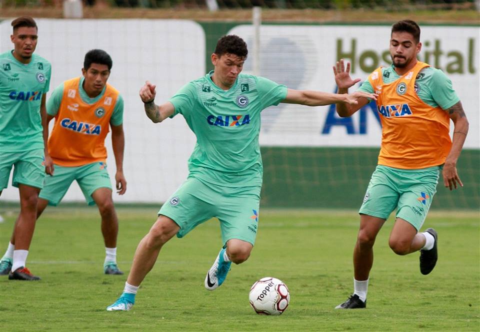 TRATOASSESSORIA's tweet photo. Júnior Viçosa | Atacante destaca foco total para partida diante do Juventude.

Vale conferir: https://t.co/Cof6XCKhbq https://t.co/dhzWxfo9iX