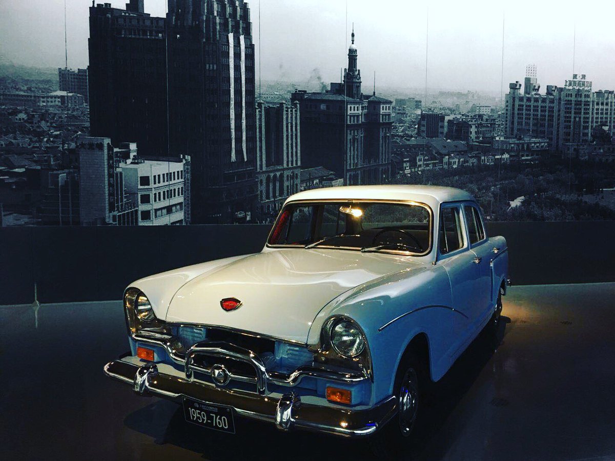 TirolAuto's tweet image. Let's take a ride🏁 @TirolAuto accessories👌