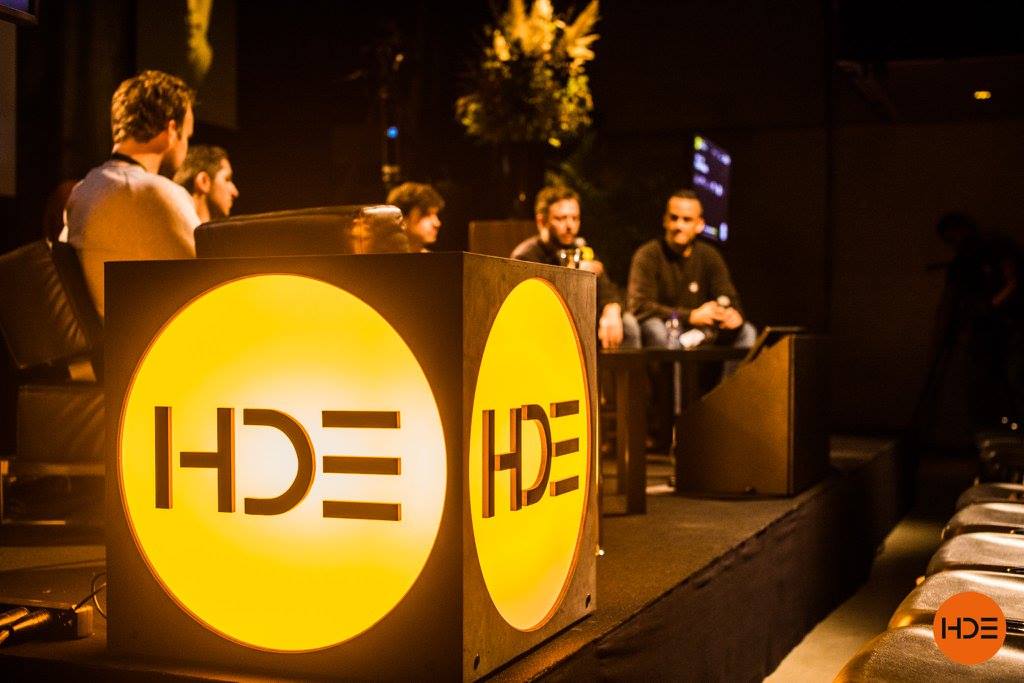 Going to <a href="/HardDanceEvent/">Hard Dance Event</a> on Thursday? 📌
Check out our 5 things to do &amp; Meet us there! 👊  #ade #hde #hardstyle hardstylemag.com/hard-dance-eve…