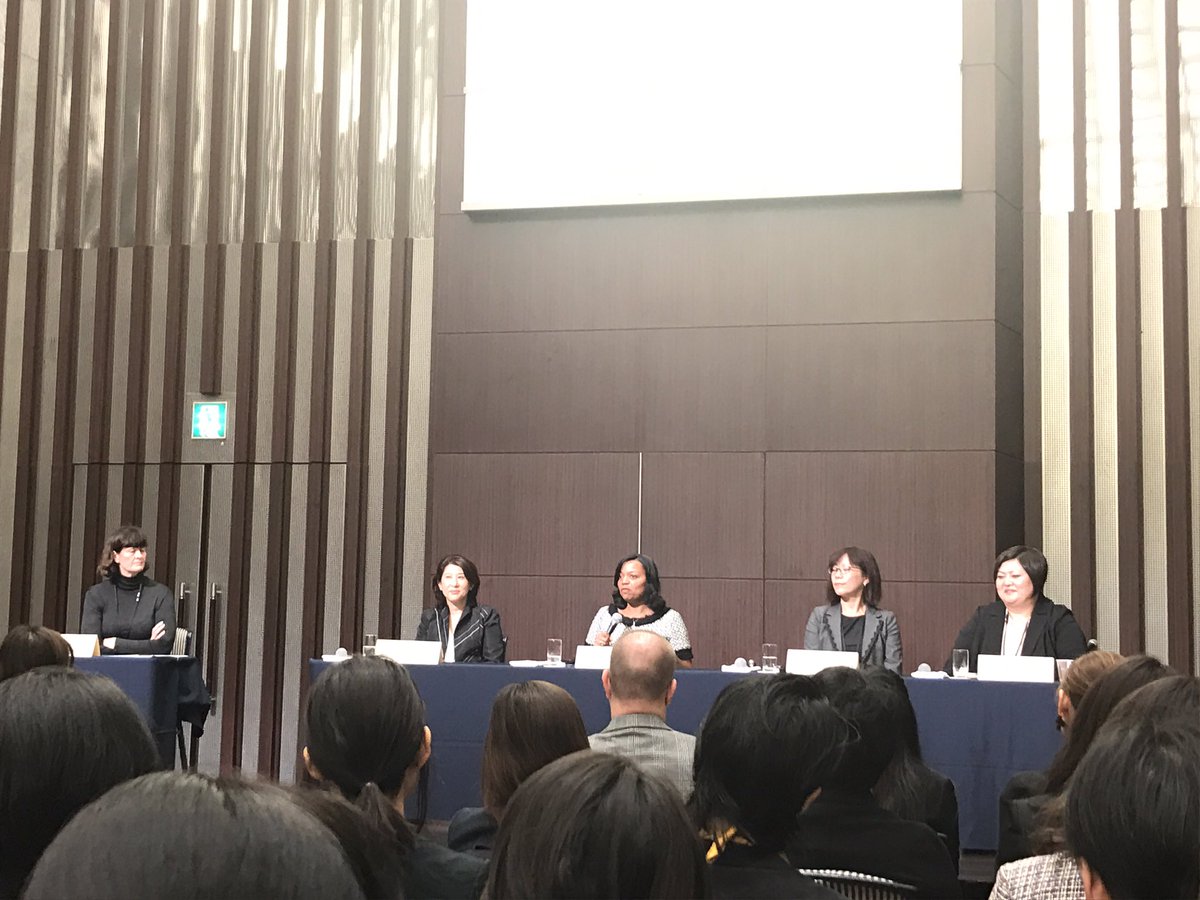 LuminaJapan's tweet photo. "don't be well-rounded, no 'point'. Be a star" be exceptional at a few things -Jin Montesano of #LIXIL on personal brand #WIBsummit2017 https://t.co/LsBFK78e0O