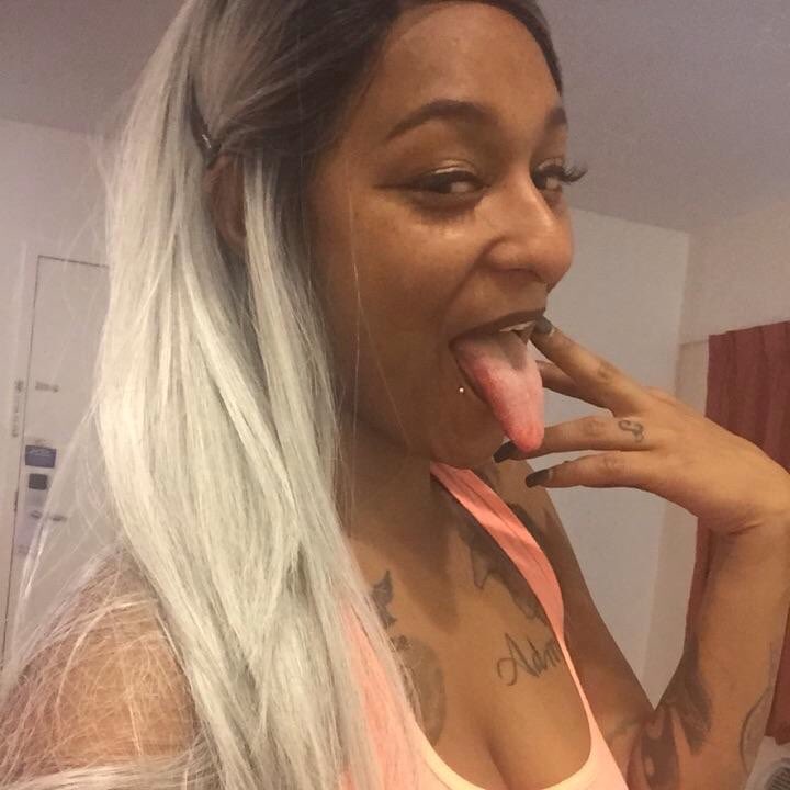 AquiAustin's tweet photo. Bosses Only👑😜 #FeatureMe #Follow#Liveme 🦄LadyIndigo🦄: https://t.co/Mq9O8JOTiW https://t.co/CmWWc6e7Cy