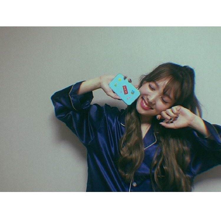 nayeonpiczx's tweet image. [171016] twicetagram update #nayeon 💞💞💞💞💞