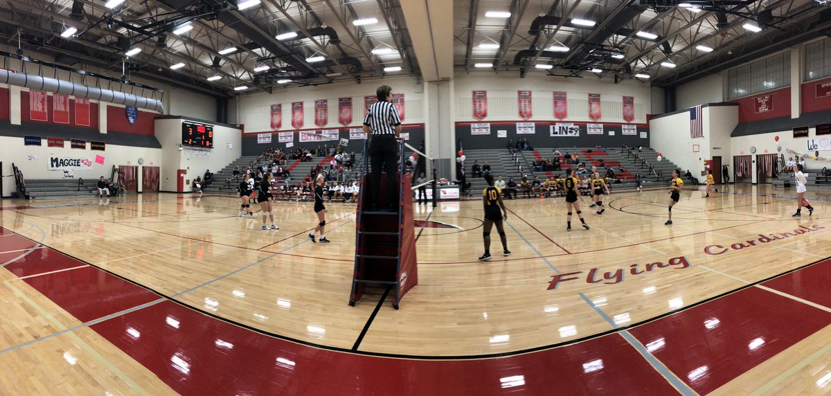 UD_Broadcasting's tweet photo. UD Lady Cards Volleyball has won the past two sets, one more to win!!! #cardinalandgray https://t.co/BZ1l34ACNG