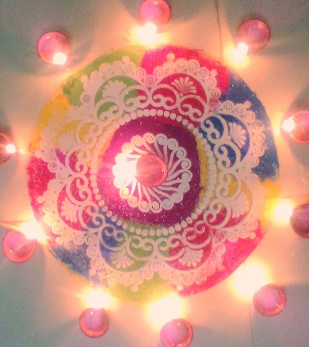 SeemaRa23514456's tweet photo. Su Prabhat!
Apka Din Mangalmay Ho!

#Deepotsav https://t.co/7Ptn4ZQee3