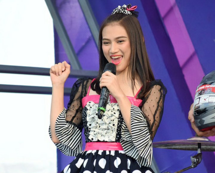 MelodiestFP's tweet photo. @melodyJKT48 Jangan Lupa! Semangat hari ini yaaa,teh!  ✊ #GanbaMelo https://t.co/NY3vMFDw7w