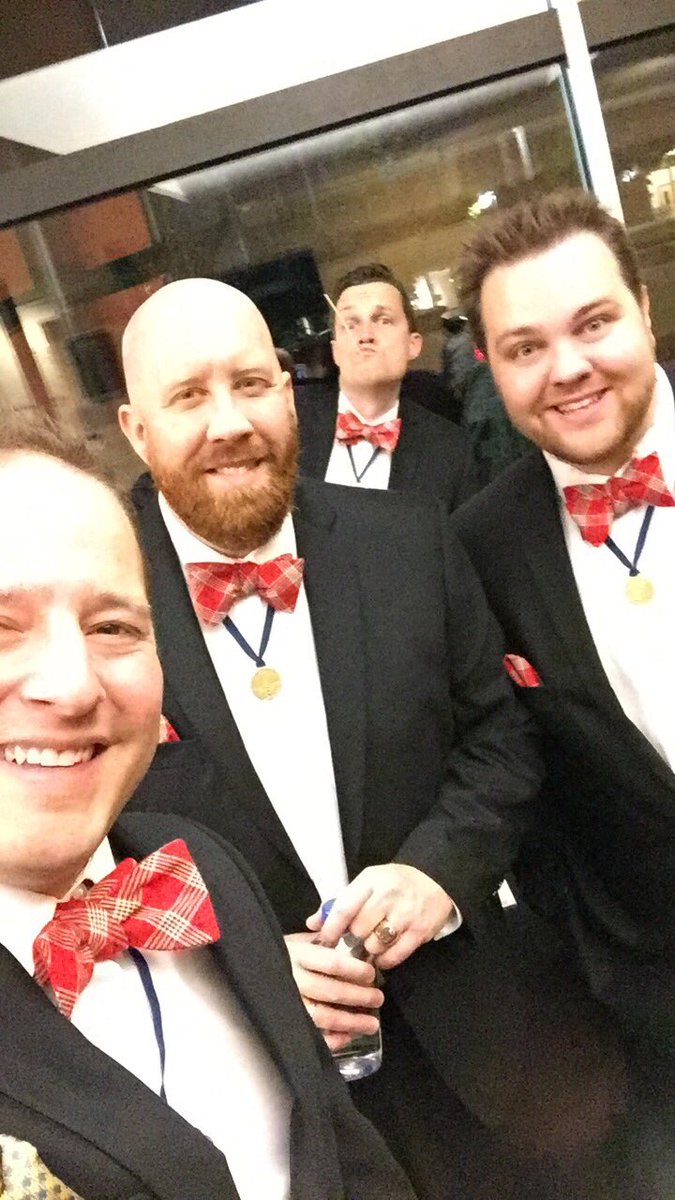 A little twitter post of a pic from our trip to Seattle!!!!!