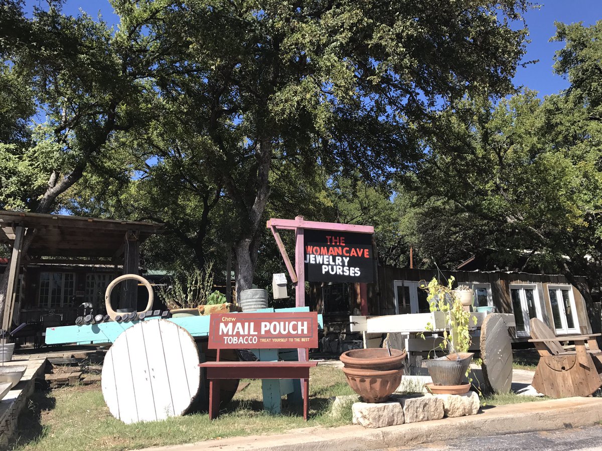 SungoldProperty's tweet photo. New tenant at our uncommon location, between #MarbleFalls and #Kingsland but - we've more space available. 🇺🇸, Texas, 78638 Kingsland at Lake LBJ . #uncommonlocation for retail, grocery, BBQ, Christmas Business, call US 325-388 3888, Sungold Properties Team https://t.co/nC5lVCDxrg
