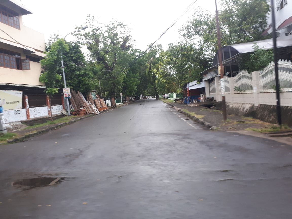 Pantauan Wilayah Kec Ujung Pandang pagi hari ini dibeberapa ruas Jalan Protokol dan Penghubung dalam Keadaan Steril, Terima Kasih