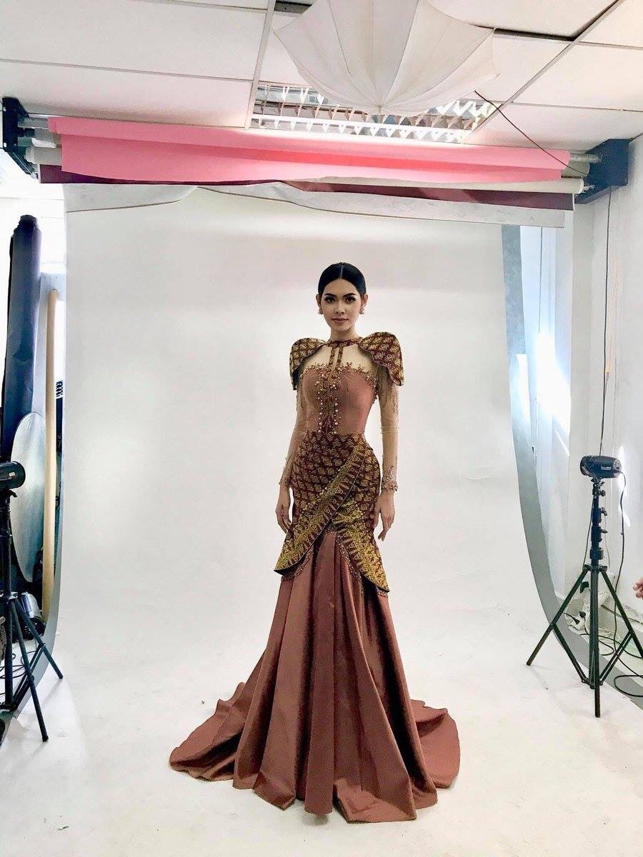 ddt_dean's tweet photo. Sotheary Bee : Miss Universe Cambodia 2017 ตัวแทนสู้ศึกเวทีขาอ่อนจากกัมพูชา 
#MissUniverse2017 https://t.co/S89Seqw6fZ