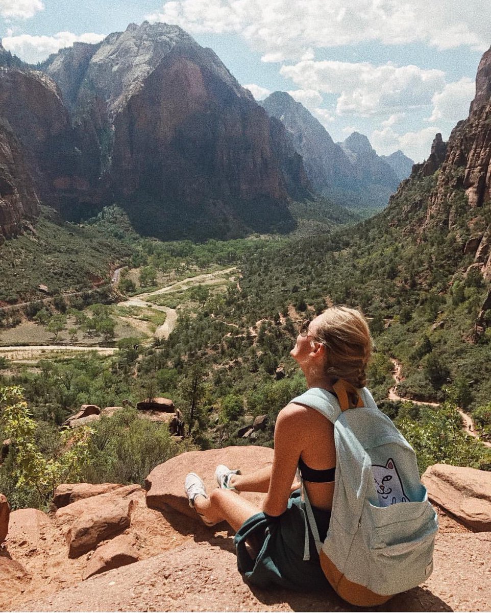RIPNDIP's tweet photo. Take a hike https://t.co/5zW03jeDRc