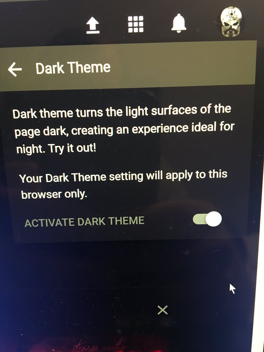 888Metalli's tweet photo. Why isn't the dark theme default on YouTube? https://t.co/c5ltUi5m9I