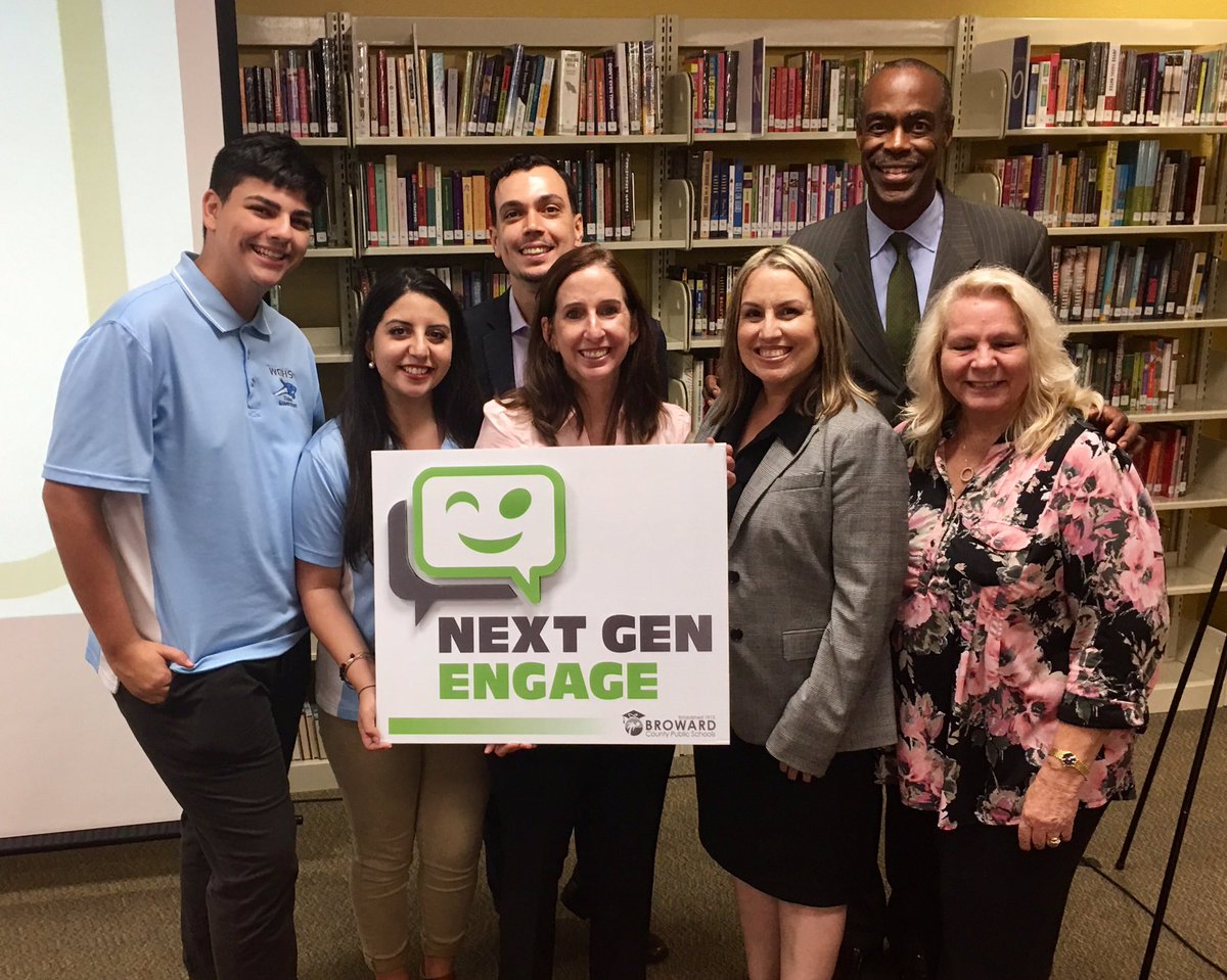 Robin_Bartleman's tweet photo. #BCPSNextGen! Thanks to the students for their honest feedback and ideas. @WestBrowardHigh @bccptaptsa @browardschools https://t.co/u7st6aVFES