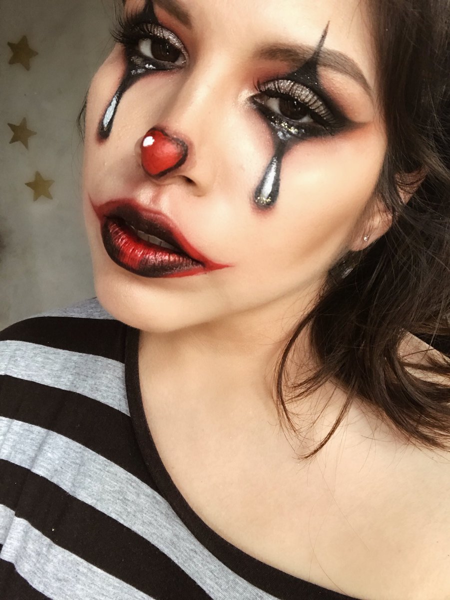 vanecherry's tweet image. #halloweentutorial 🎃💕✨ fromponyland.blogspot.mx/2017/10/hallow… #halloween2017 #makeupartist #maquillaje #latina #bblogger #blogger