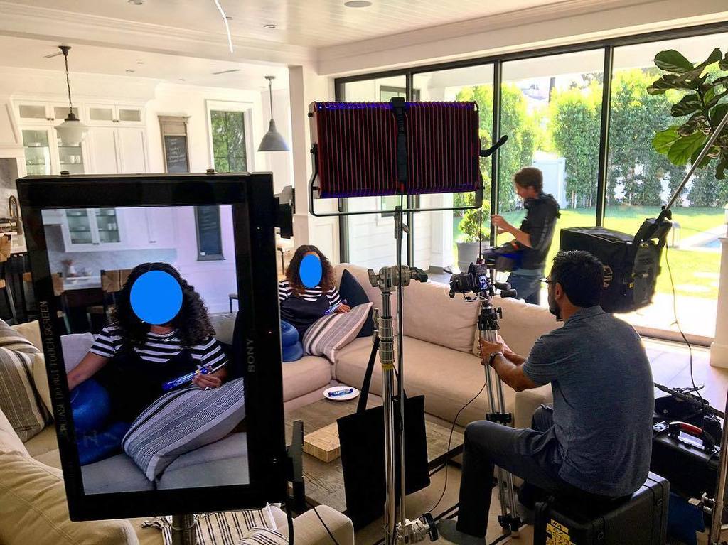 CutawayCreative's tweet photo. Eating candy bars on Monday morning! Faces obscured to protect the innocent. #commercial #cutawaycreative #anonymous https://t.co/HdbRjJqpQb