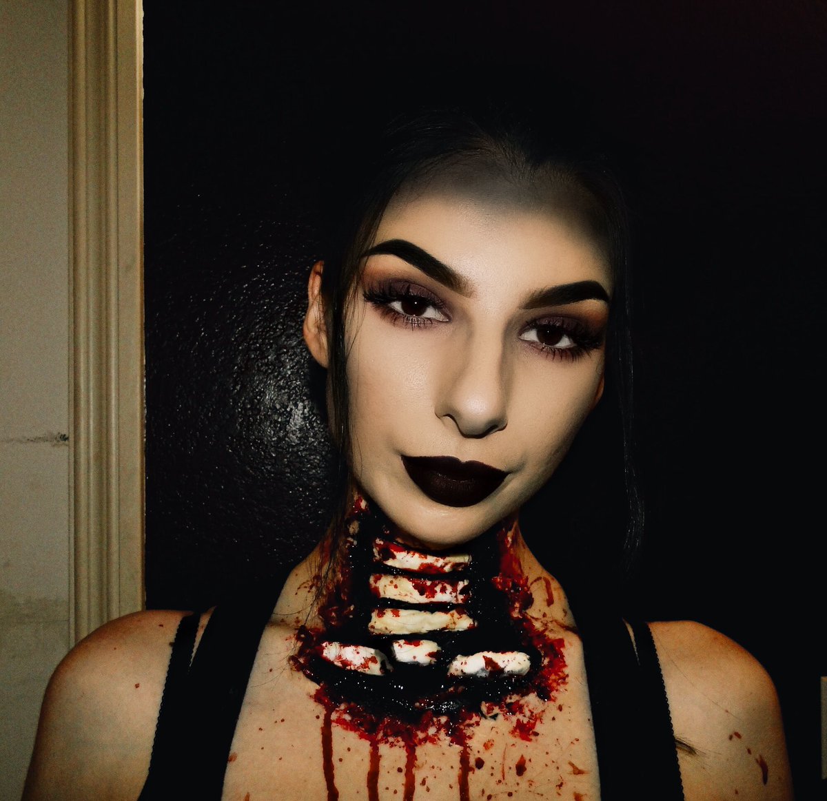 looksbyG's tweet photo. 💉☠️🎃 https://t.co/kcoiMuUPNm