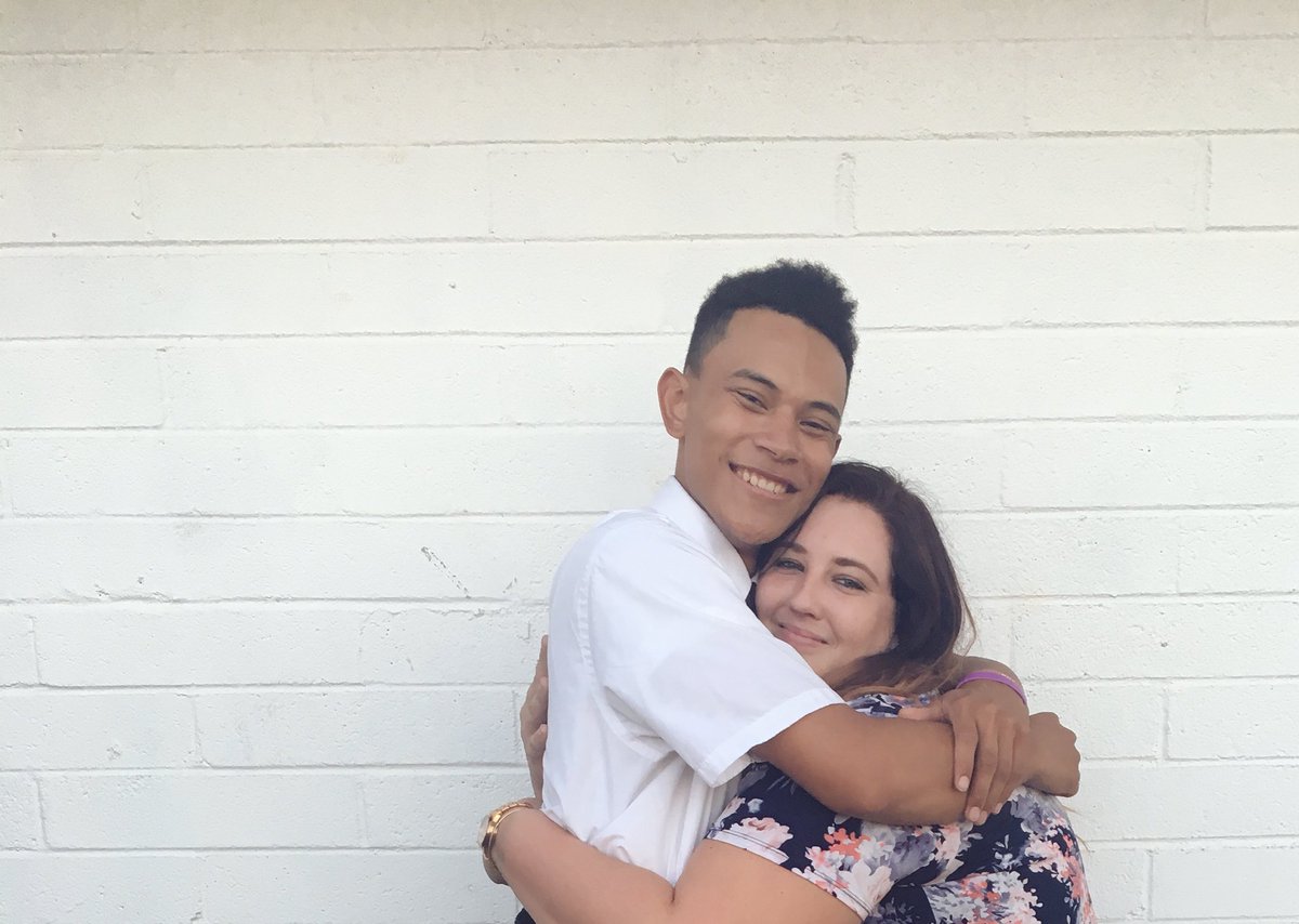 carleymcollins's tweet photo. I have to say bye to Masi tonight and I'm not ready 😭 but I'm so proud! Tonga is so lucky to get you! 💙🇹🇴 #730club https://t.co/CoBzEuc0xA