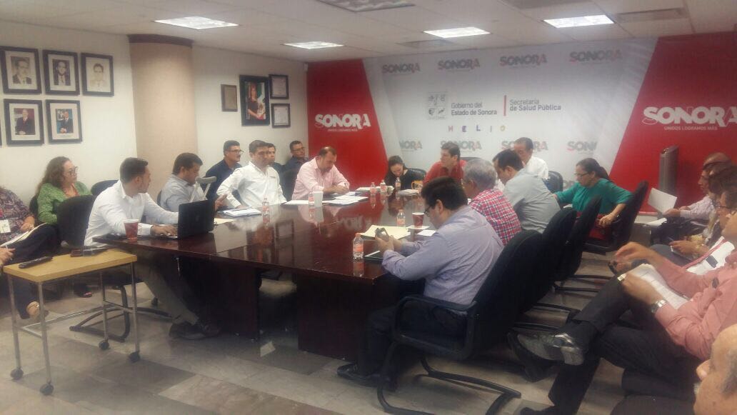 Chepestrada1's tweet photo. @JS4SONORA y HGO en reunión con Subsecretario de Administración en temas presupuestales y Medicamentos para tener un buen cierre anual 2017. https://t.co/uIDdGlqG3W