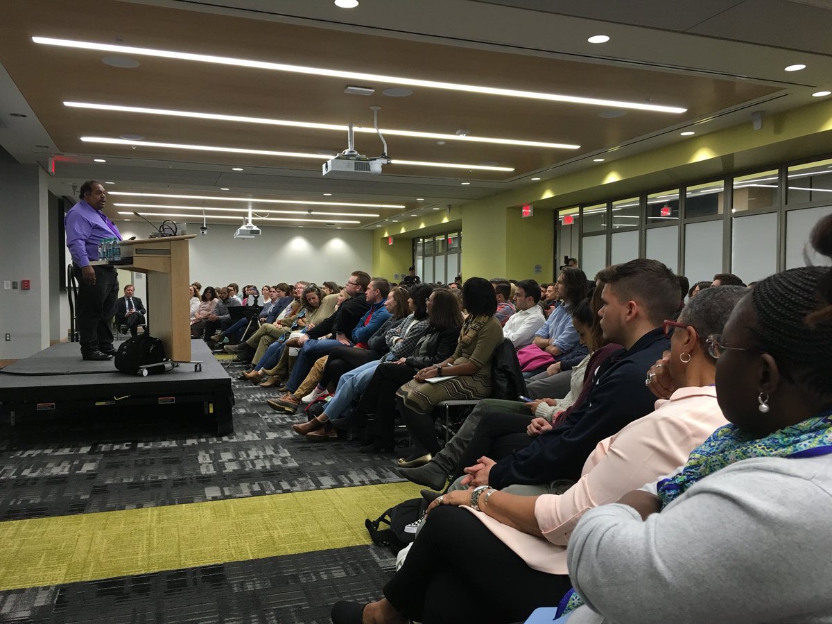 Daryl Davis speaks with the AU community.
