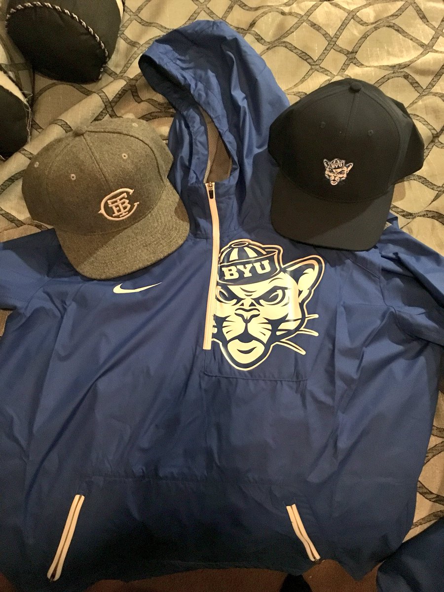 jesserdodson's tweet photo. Some of my favorite things thanks to @RandyatFairways #TBC #GoCougs https://t.co/Q3z6X9fTjt