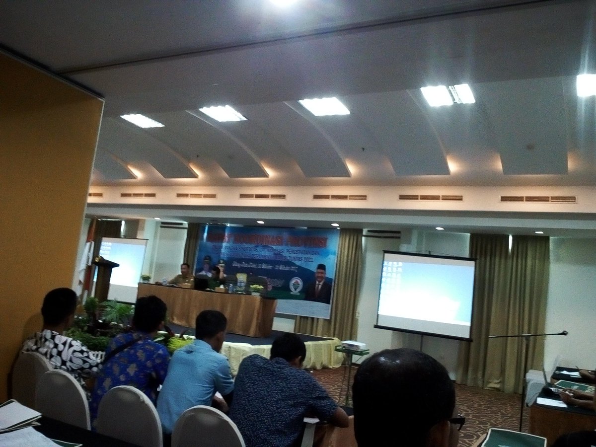 Mohd_Cholis's tweet photo. Rakor Provinsi Jambi dalam rangka Sinergitas optimalisasi percepatan dan pemanfaatan dana desa
#4ProgramPrioritasDesa @jokowi @EkoSandjojo https://t.co/3MA4XNJip8