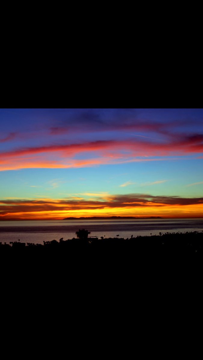799Brown's tweet photo. Another beautiful sunset in CALI.... #calilfe #ILOVELA #westside https://t.co/1NIDpo7fm7